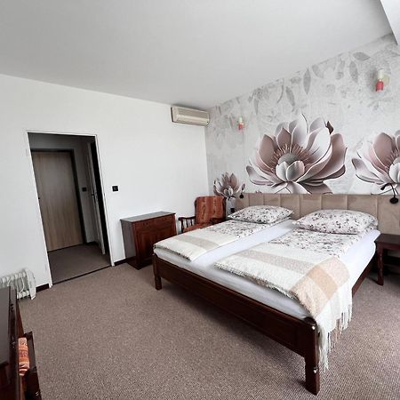Motel Na Zbojeckiej Skawa Extérieur photo