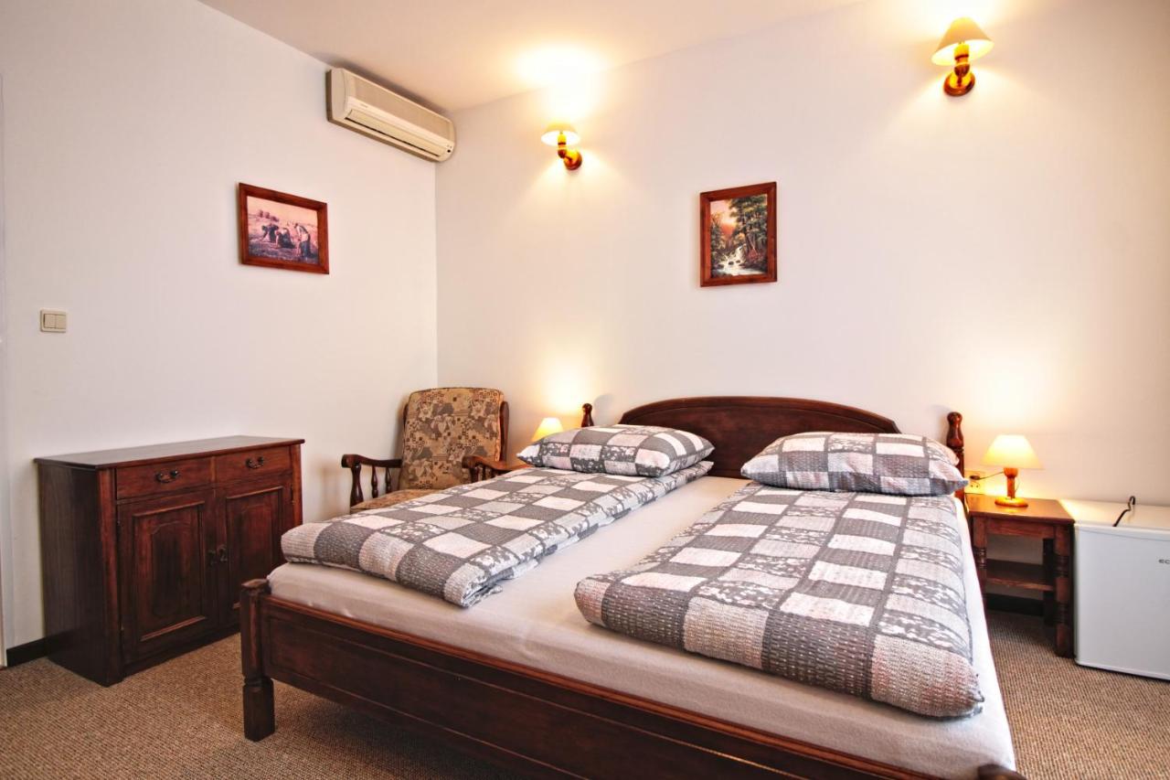 Motel Na Zbojeckiej Skawa Extérieur photo