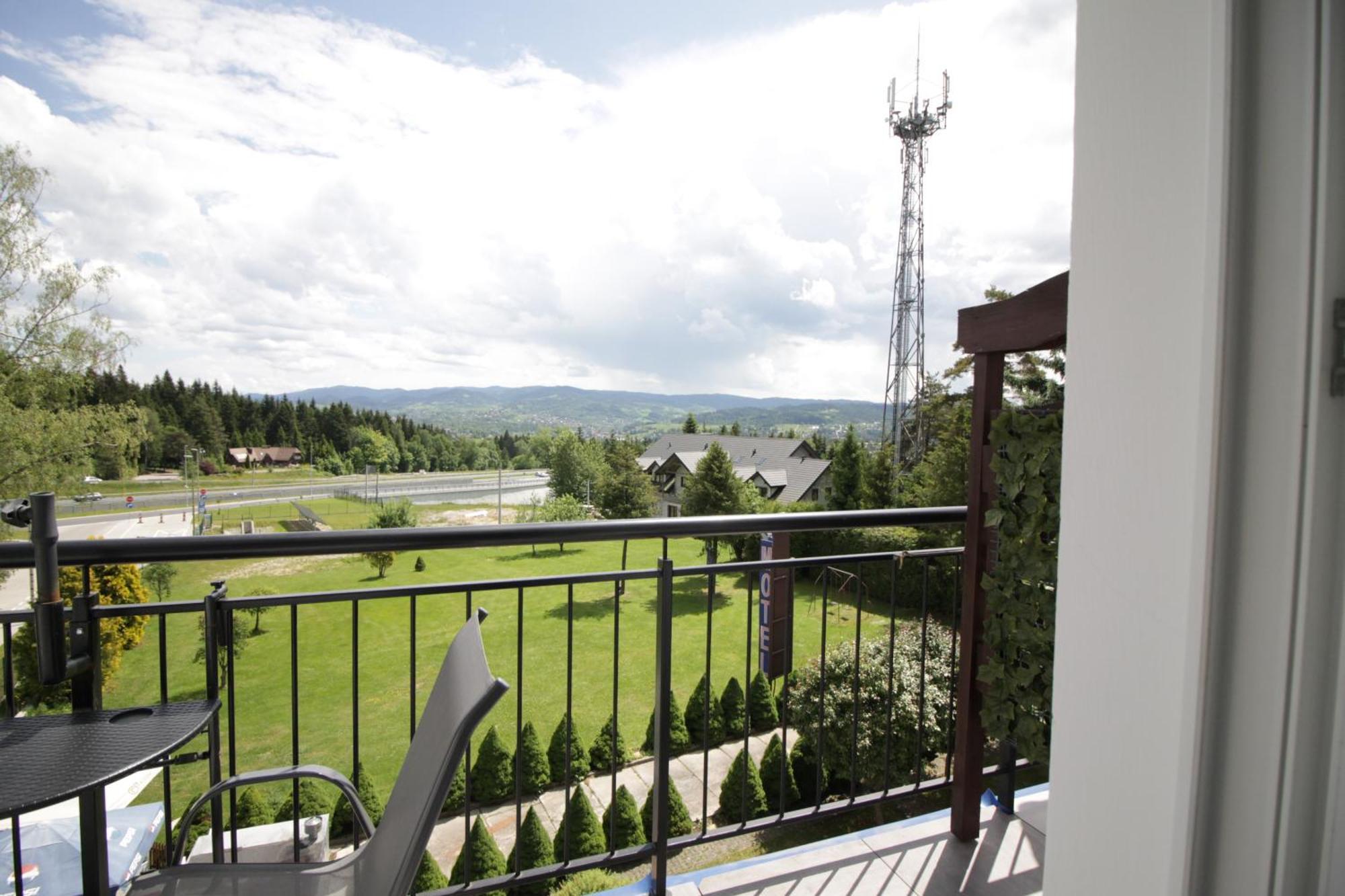 Motel Na Zbojeckiej Skawa Extérieur photo